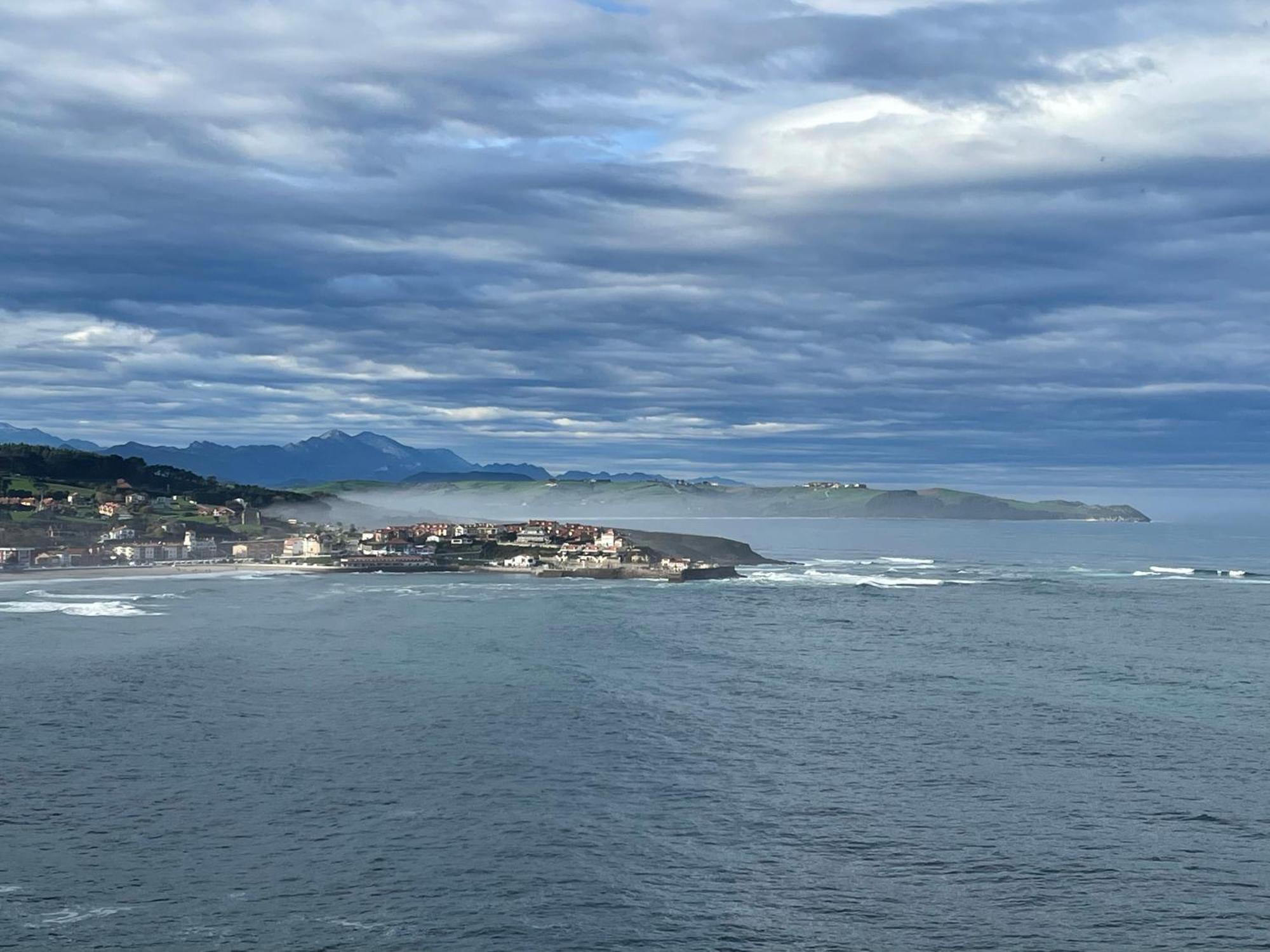 Bonito Duplex Con Vistas Al Mar Lägenhet Comillas Exteriör bild